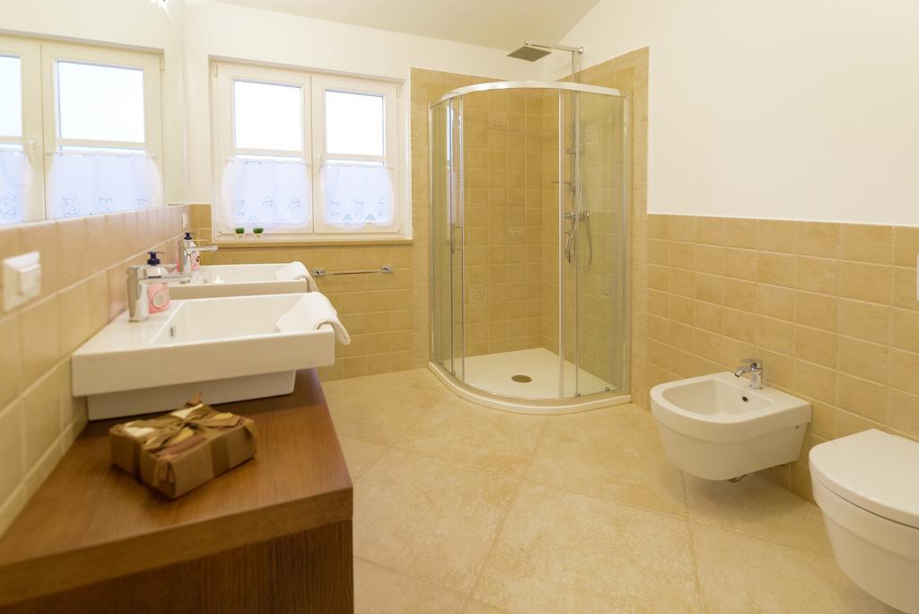Villa Rajski Dvori Sveti Lovreč Pazenatički Extérieur photo