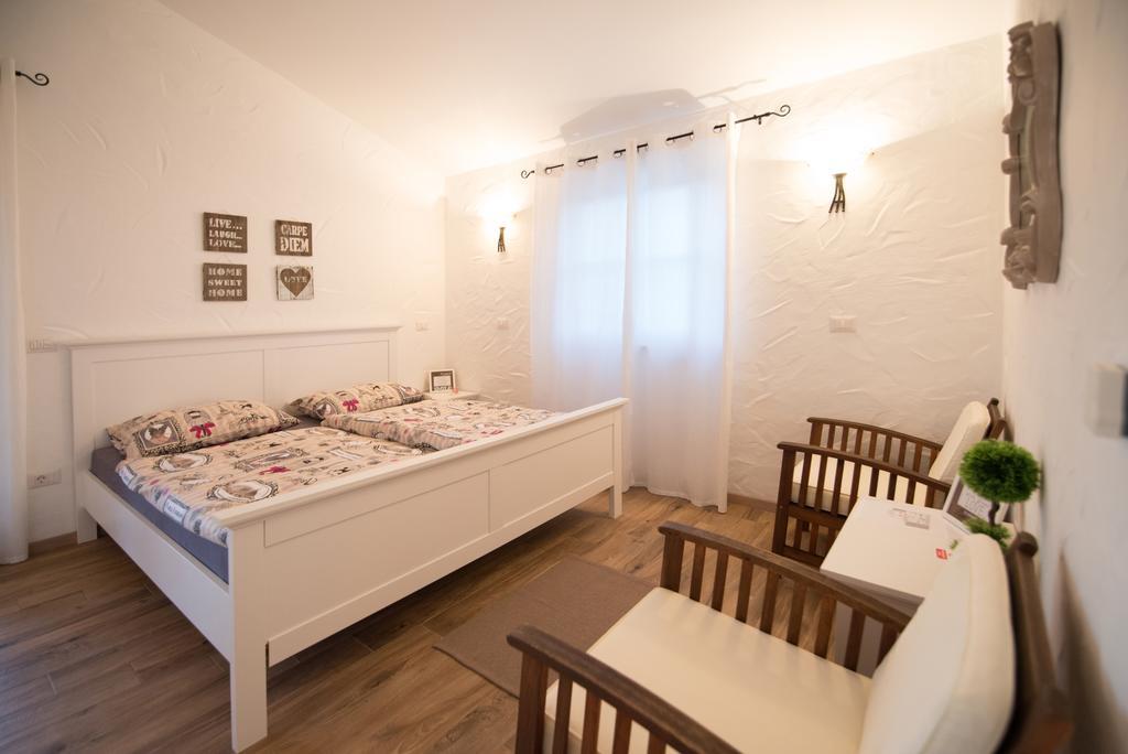 Villa Rajski Dvori Sveti Lovreč Pazenatički Extérieur photo