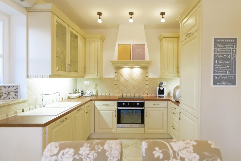 Villa Rajski Dvori Sveti Lovreč Pazenatički Extérieur photo