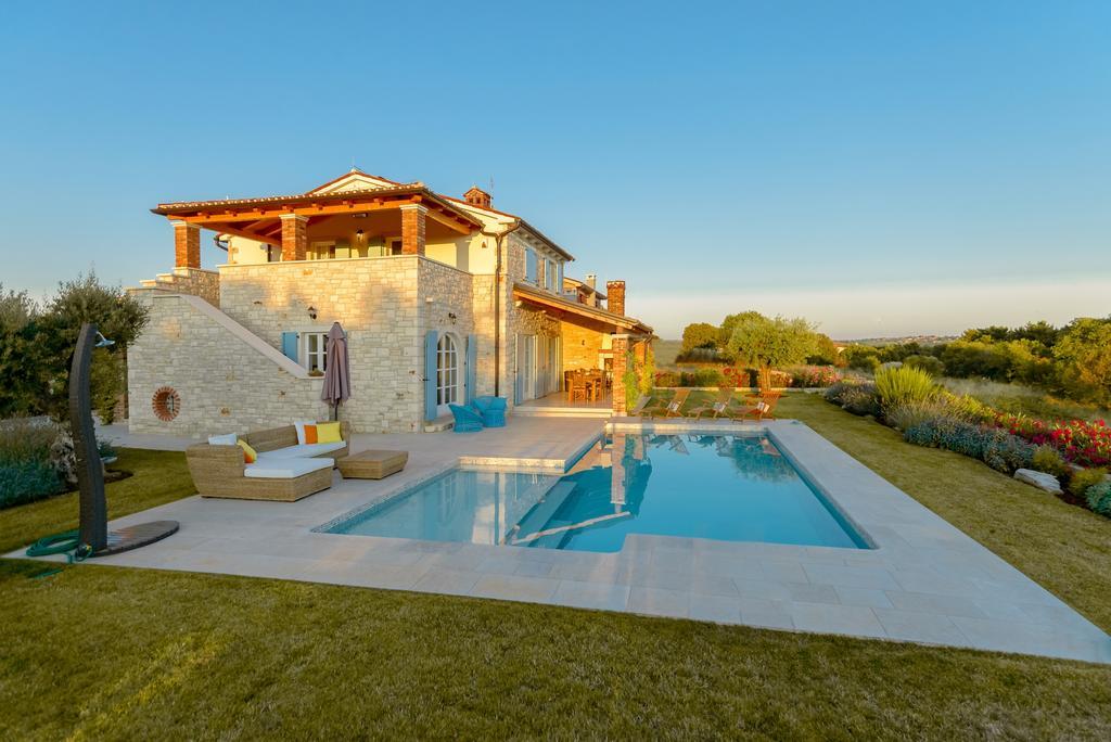 Villa Rajski Dvori Sveti Lovreč Pazenatički Extérieur photo