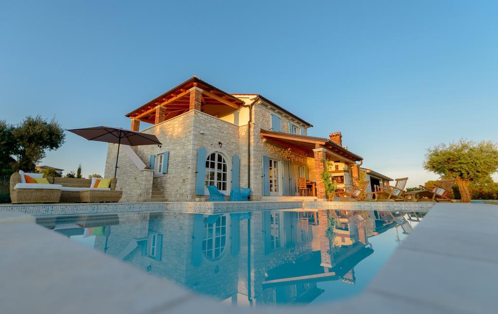 Villa Rajski Dvori Sveti Lovreč Pazenatički Extérieur photo